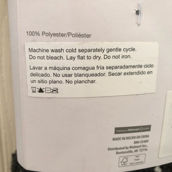 Time & Tru Ruana black and white houndstooth scarf/wrap with fringe - Picture 4 of 4